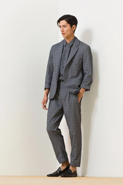 Look 11